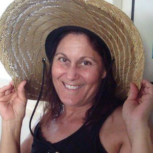 Meet your Posher, Sheri